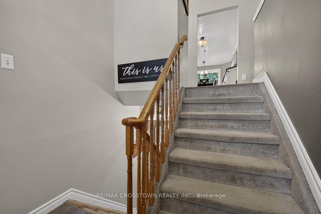 Photo 2 of 29 Brennan Avenue, Barrie, South Shore — HOMEH