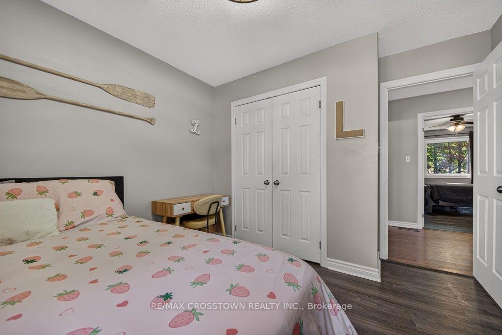 Photo 20 of 29 Brennan Avenue, Barrie, South Shore — HOMEH