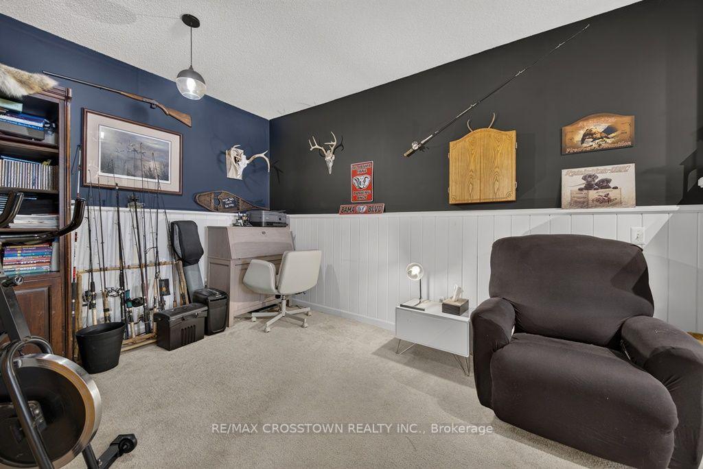 Photo 25 of 29 Brennan Avenue, Barrie, South Shore — HOMEH