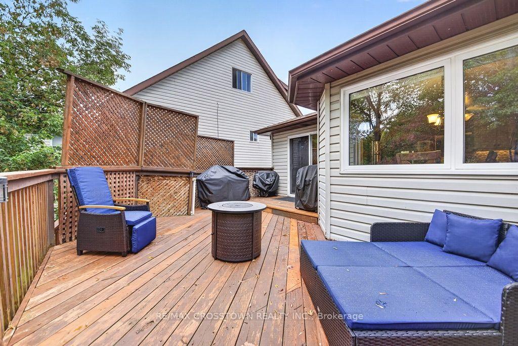 Photo 27 of 29 Brennan Avenue, Barrie, South Shore — HOMEH