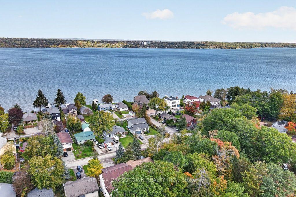 Photo 32 of 29 Brennan Avenue, Barrie, South Shore — HOMEH
