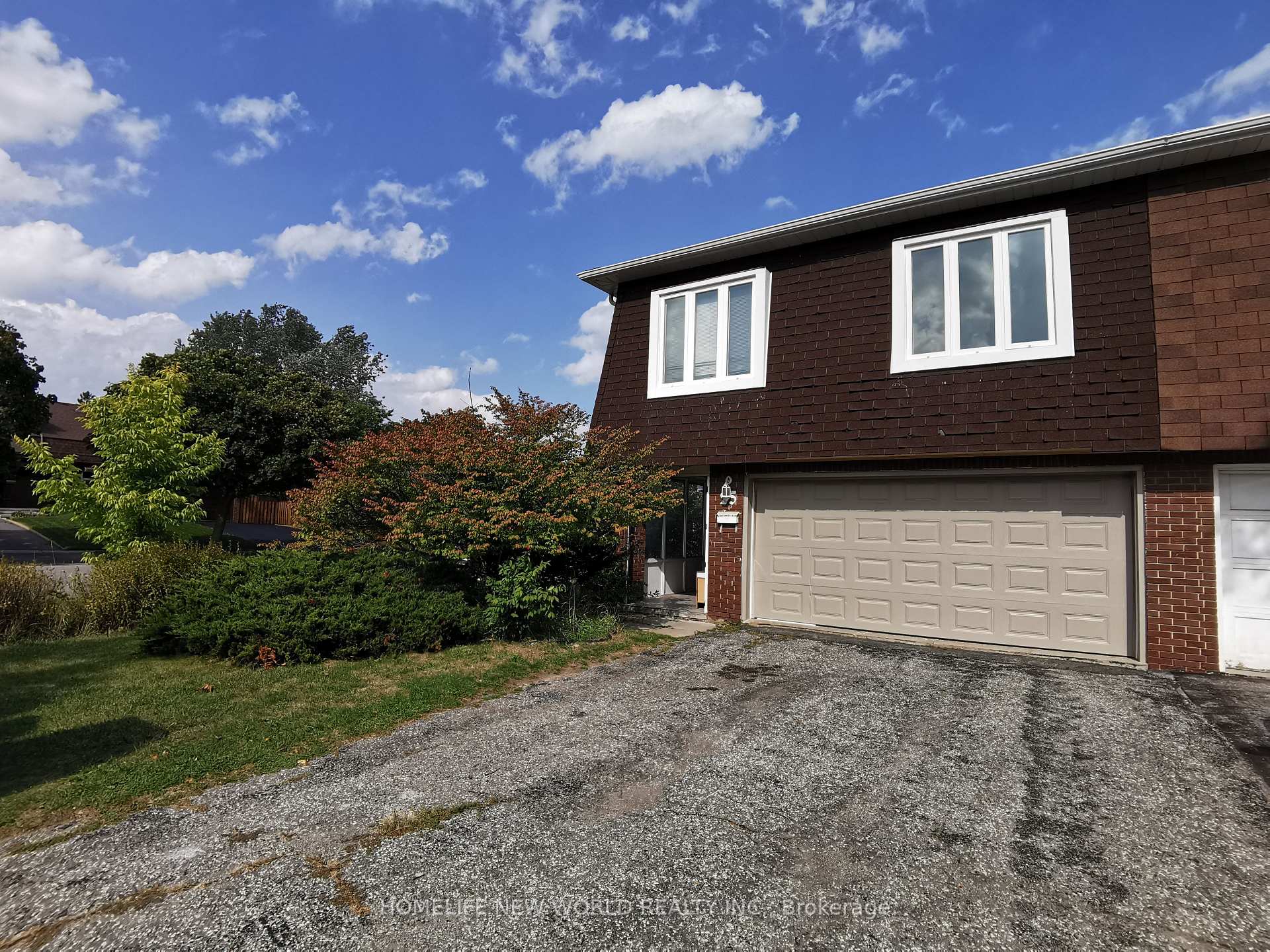 Photo of Unit Master bedroom, 25 Picola Court