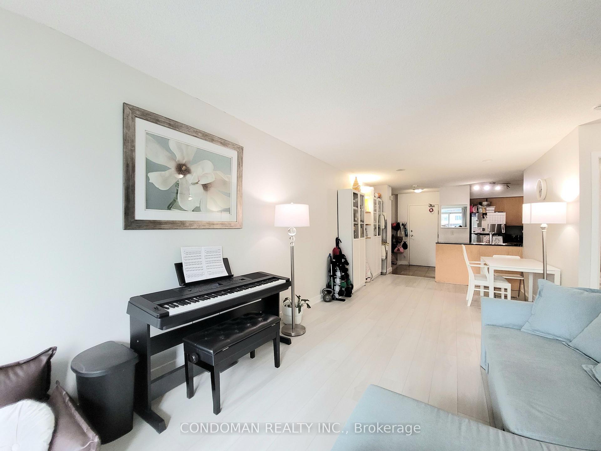 Photo 5 of Unit 1206, 361 Front Street W, Toronto, Waterfront Communities — HOMEH