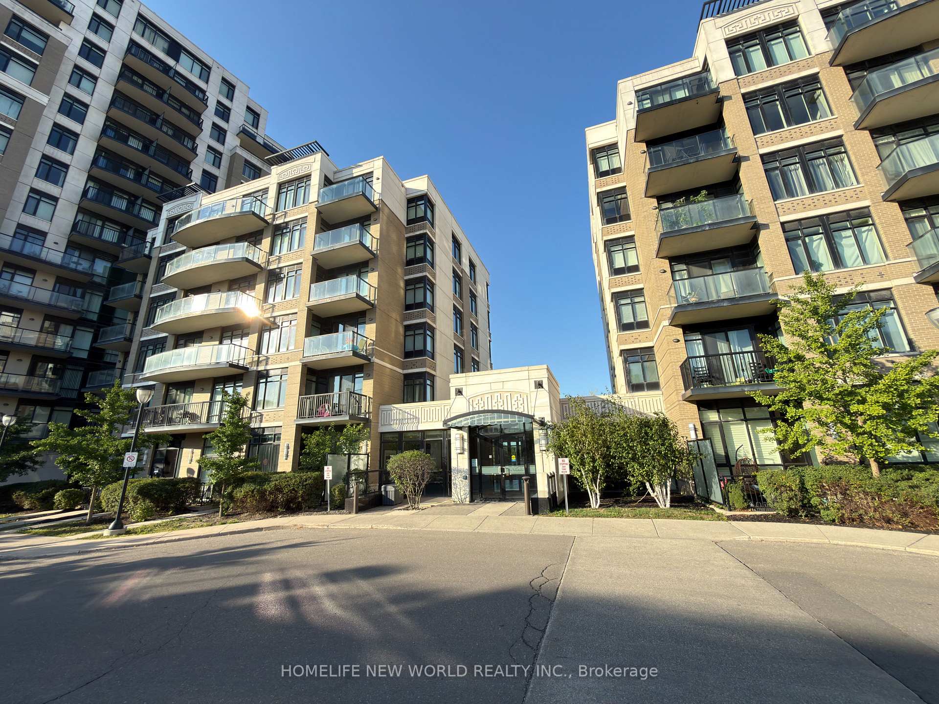 Photo 3 of Unit 403, 151 Upper Duke Crescent, Markham, Unionville — HOMEH
