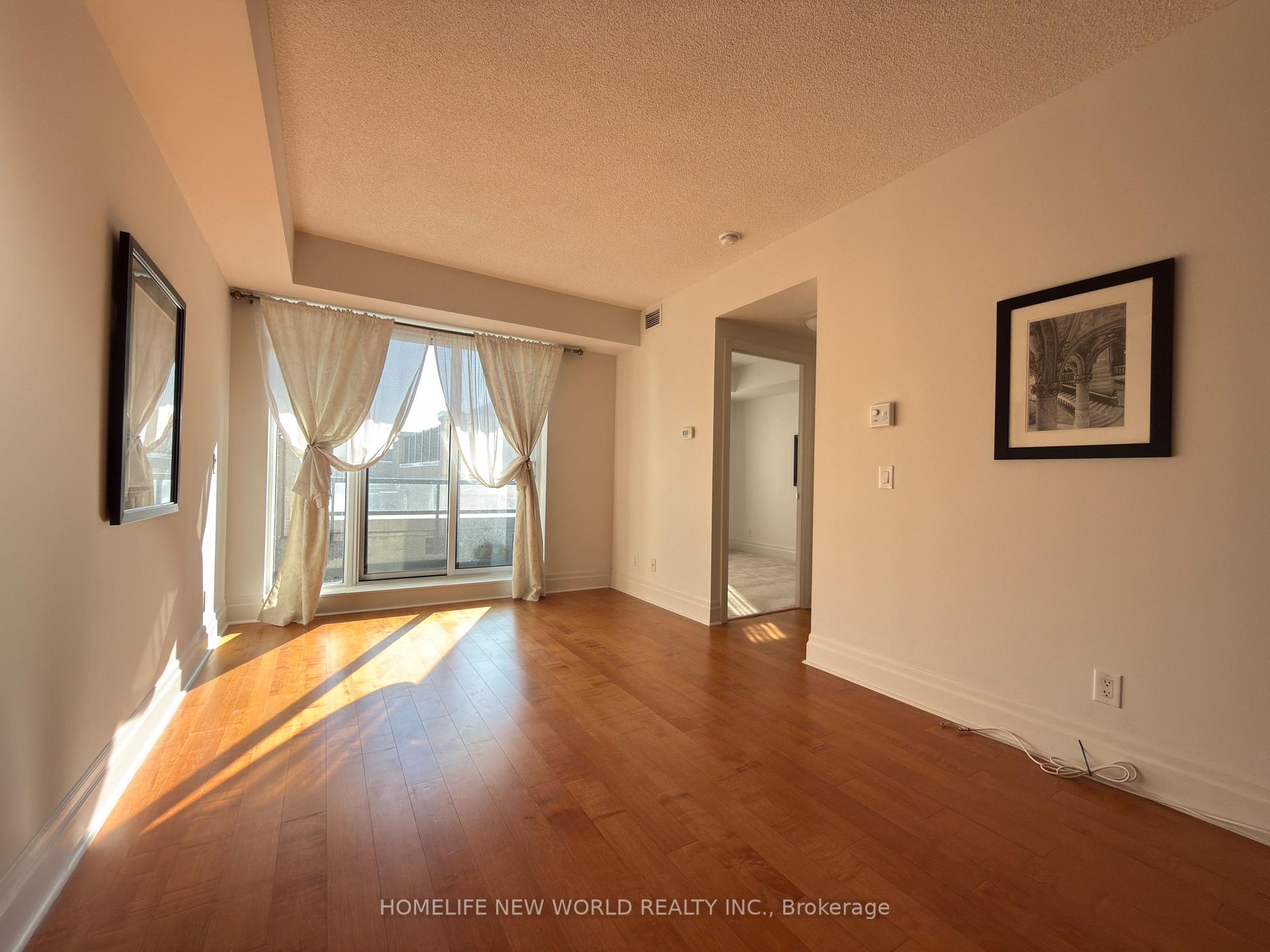 Photo 6 of Unit 403, 151 Upper Duke Crescent, Markham, Unionville — HOMEH