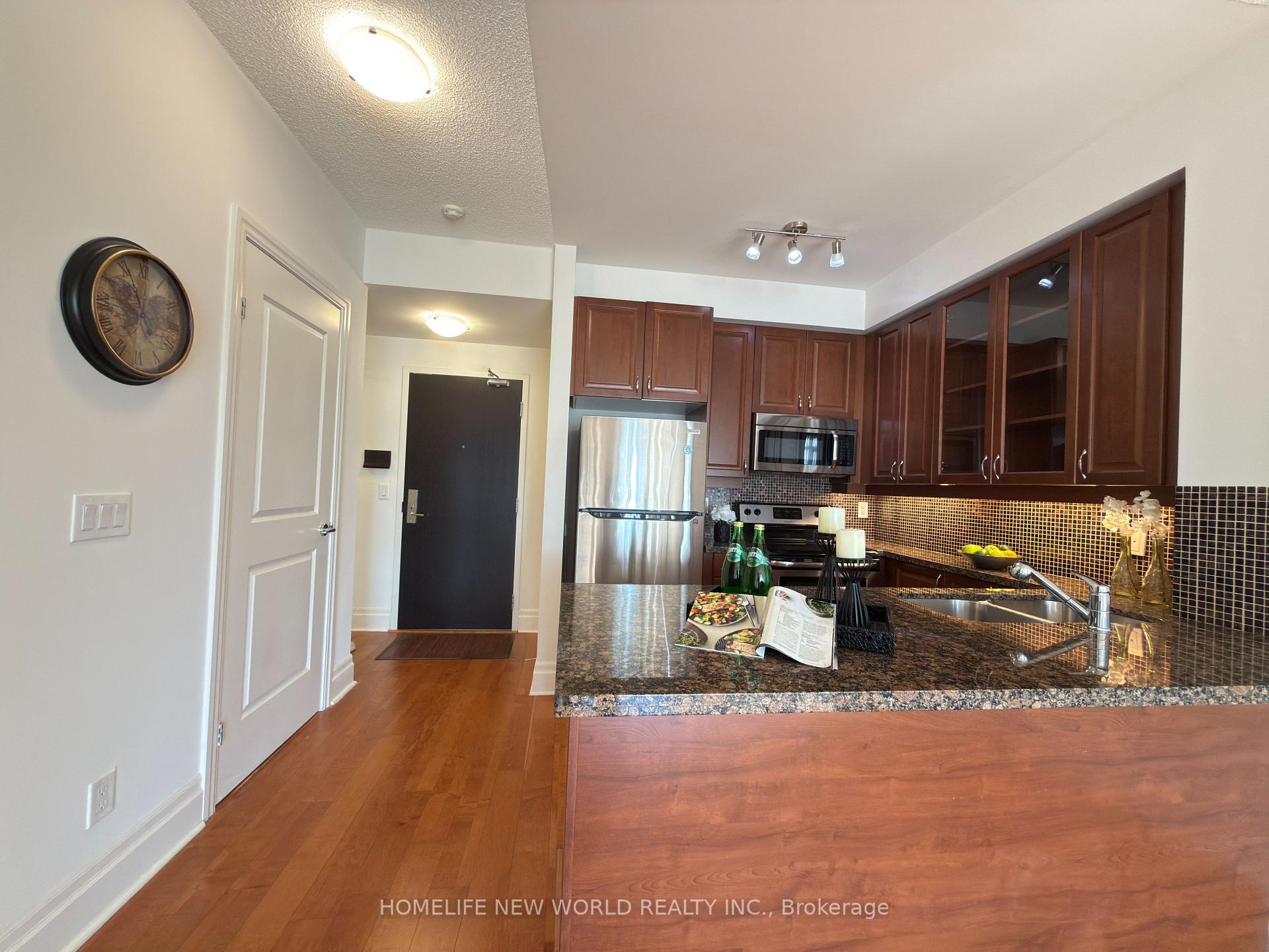 Photo 7 of Unit 403, 151 Upper Duke Crescent, Markham, Unionville — HOMEH