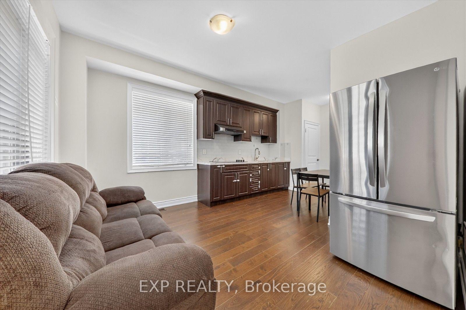Photo 11 of 18 Ingleside Street, Vaughan, East Woodbridge — HOMEH