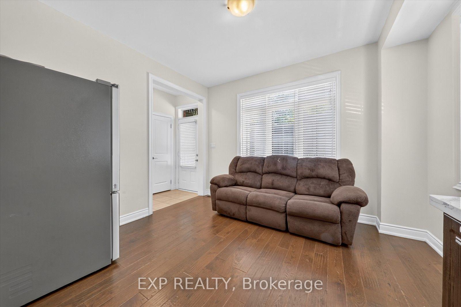 Photo 13 of 18 Ingleside Street, Vaughan, East Woodbridge — HOMEH