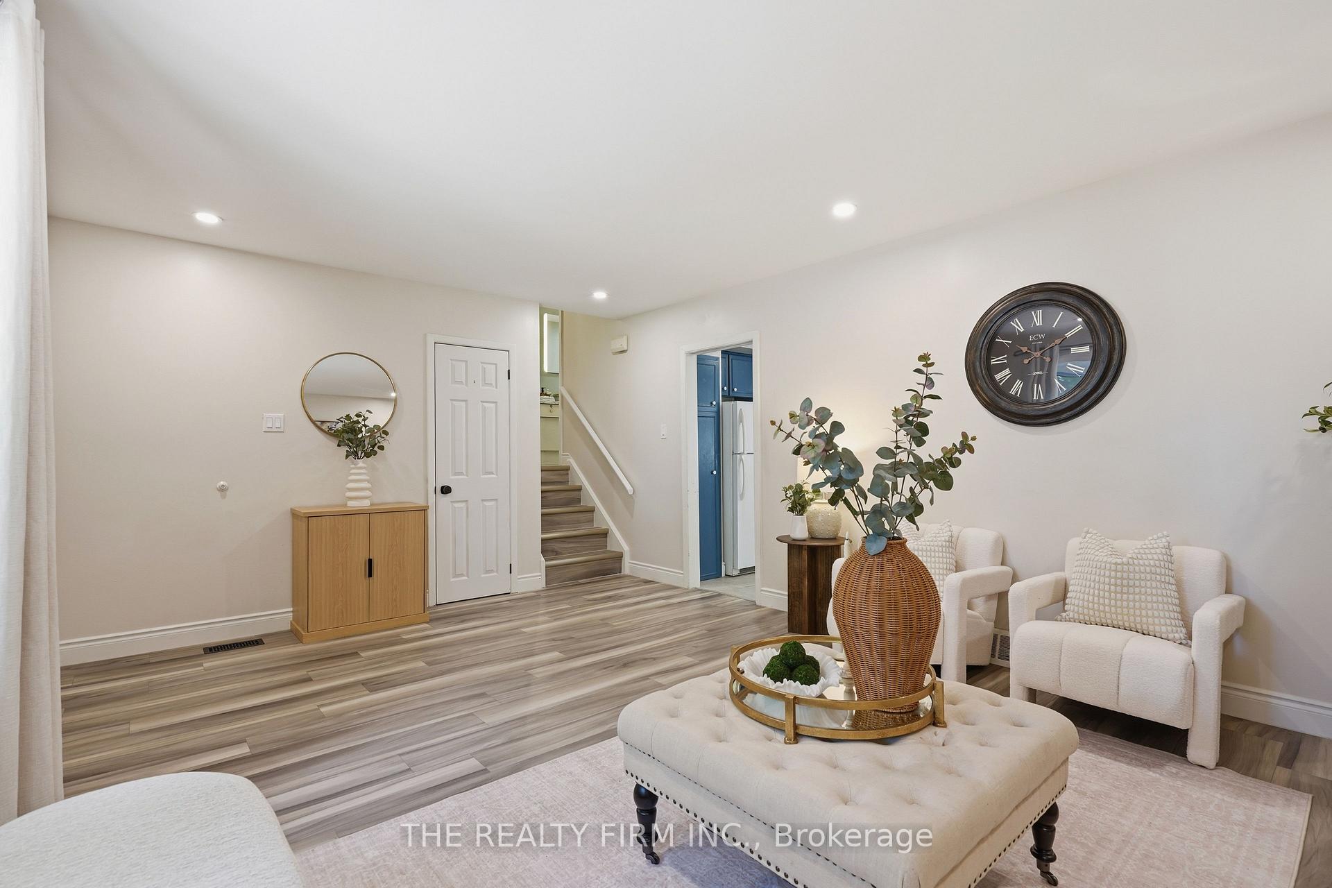 Photo 7 of 45 Amy Crescent, London, East C — HOMEH
