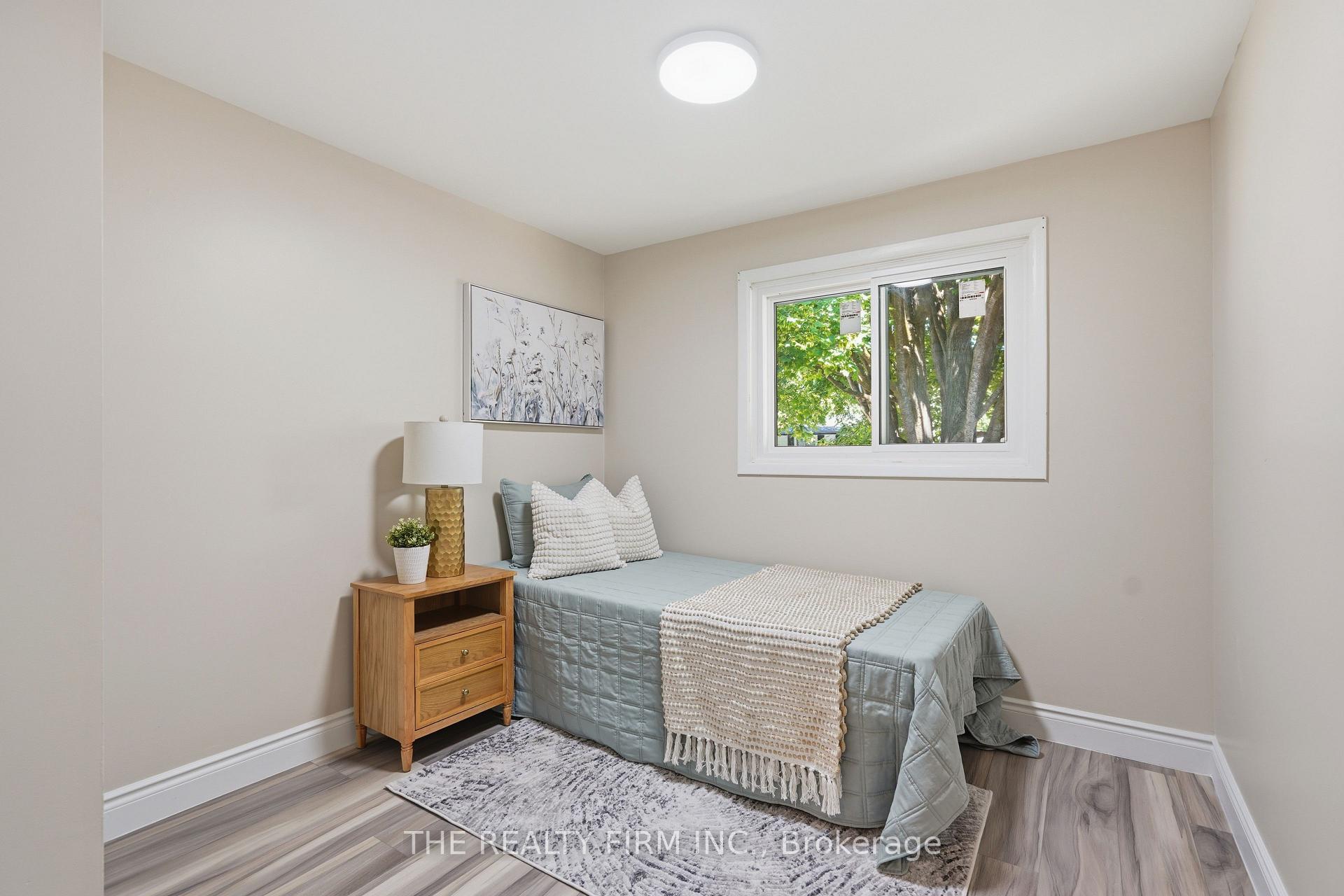 Photo 18 of 45 Amy Crescent, London, East C — HOMEH
