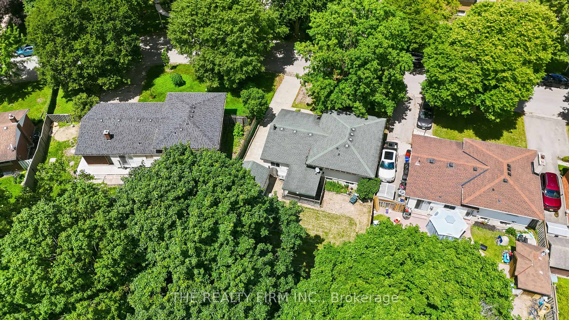 Photo 41 of 45 Amy Crescent, London, East C — HOMEH