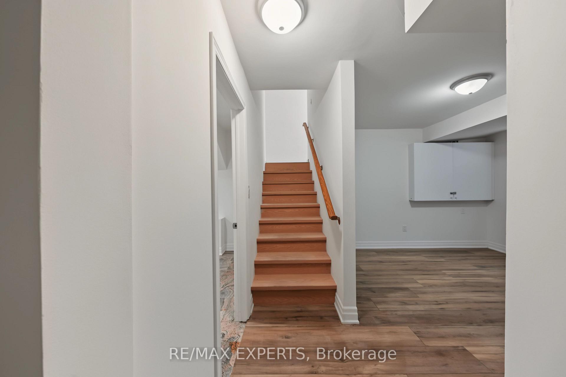 Photo 14 of Unit Basement, 99 Dianawood Ridge, Vaughan, East Woodbridge — HOMEH