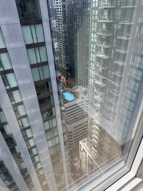 Photo 7 of Unit 3821, 28 Widmer Street, Toronto, Waterfront Communities — HOMEH