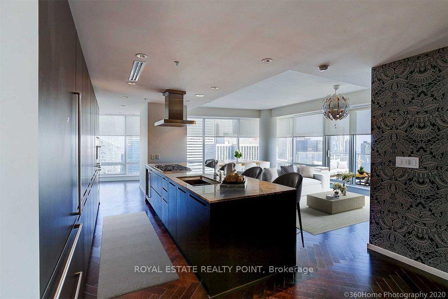 Photo 9 of Unit 4809, 180 University Avenue, Toronto, Bay Street Corridor — HOMEH