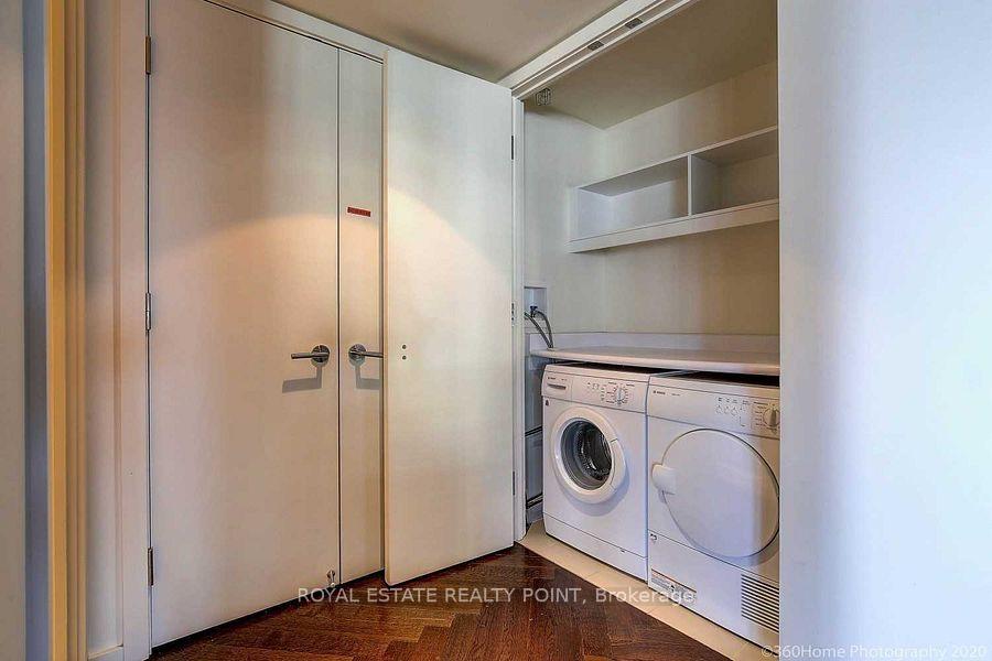 Photo 17 of Unit 4809, 180 University Avenue, Toronto, Bay Street Corridor — HOMEH