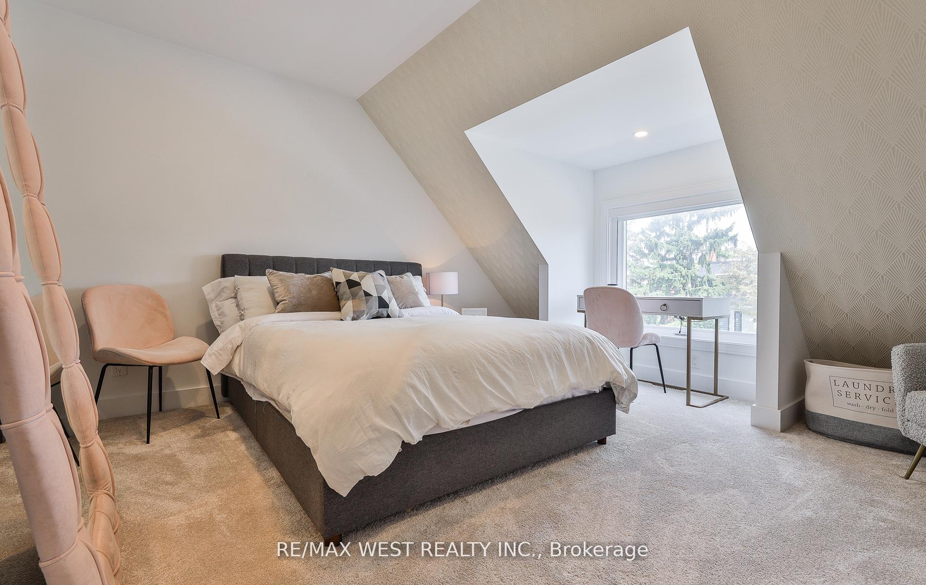 Photo 15 of 734 Shaw Street, Toronto, Palmerston-Little Italy — HOMEH