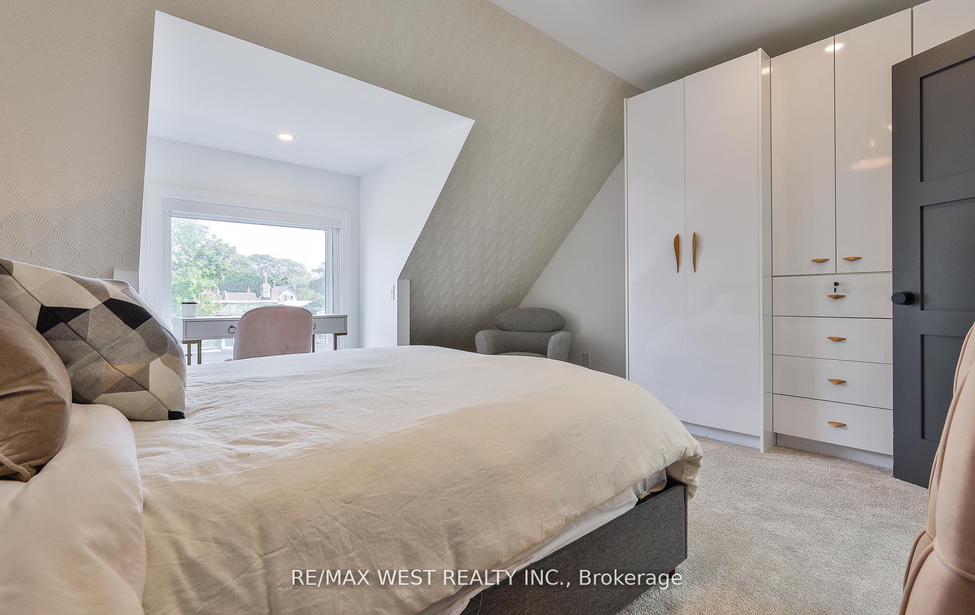Photo 16 of 734 Shaw Street, Toronto, Palmerston-Little Italy — HOMEH