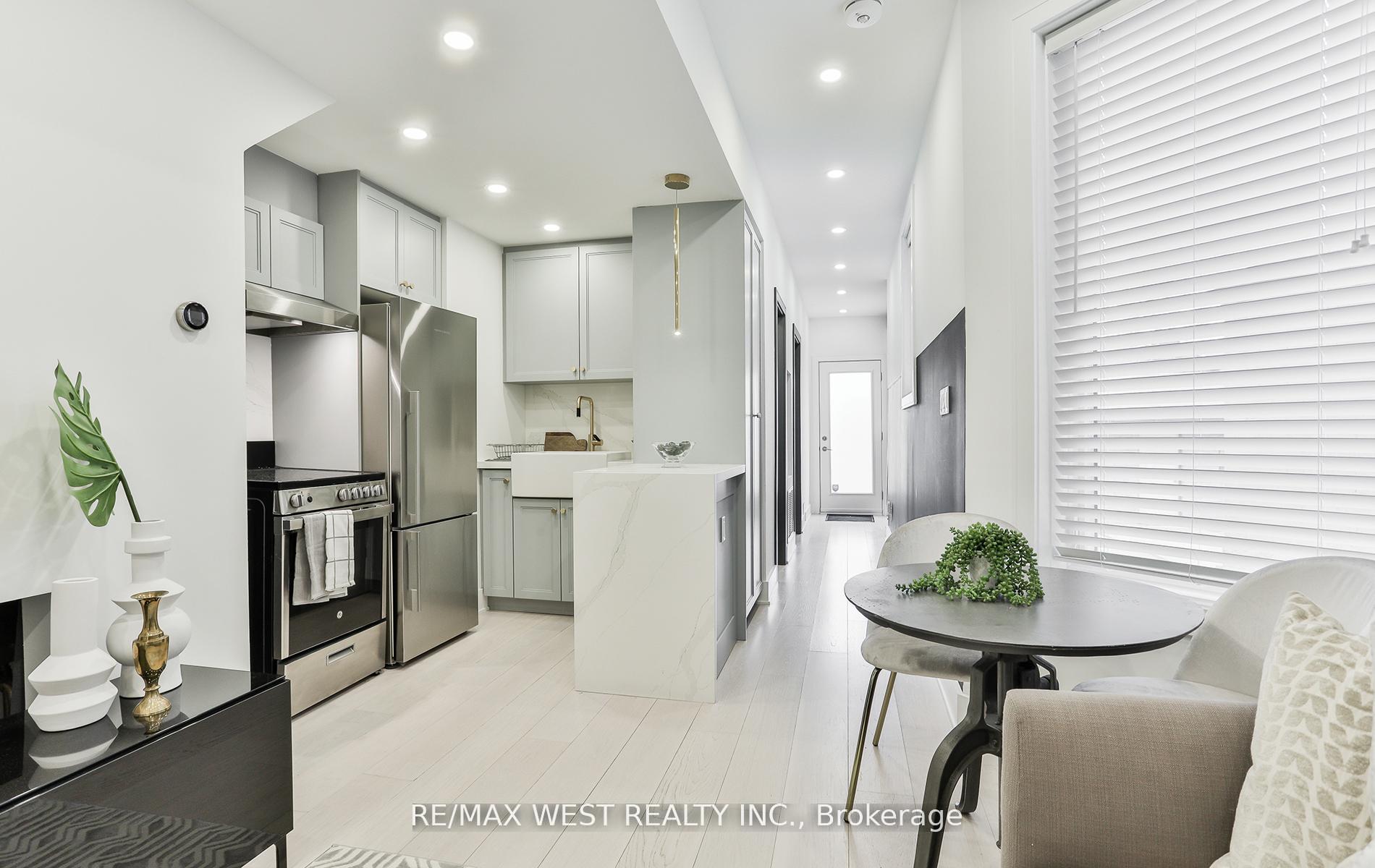 Photo 26 of 734 Shaw Street, Toronto, Palmerston-Little Italy — HOMEH