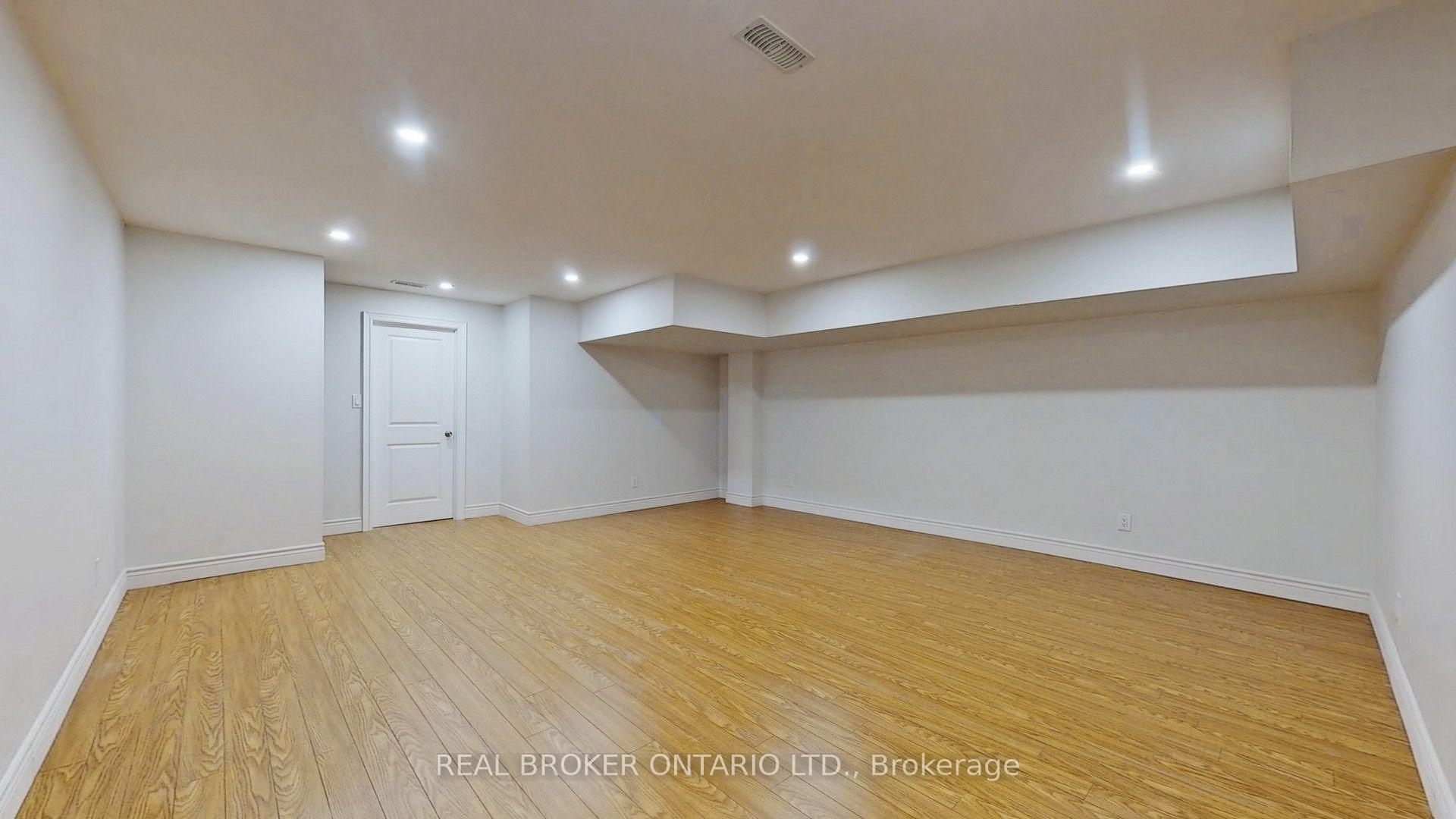 Photo 22 of 5 Beer Lane, Markham, Wismer — HOMEH