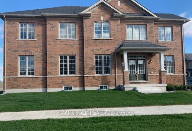 Photo 9 of 2 Lorrain Hand Crescent, Georgina, Keswick South — HOMEH