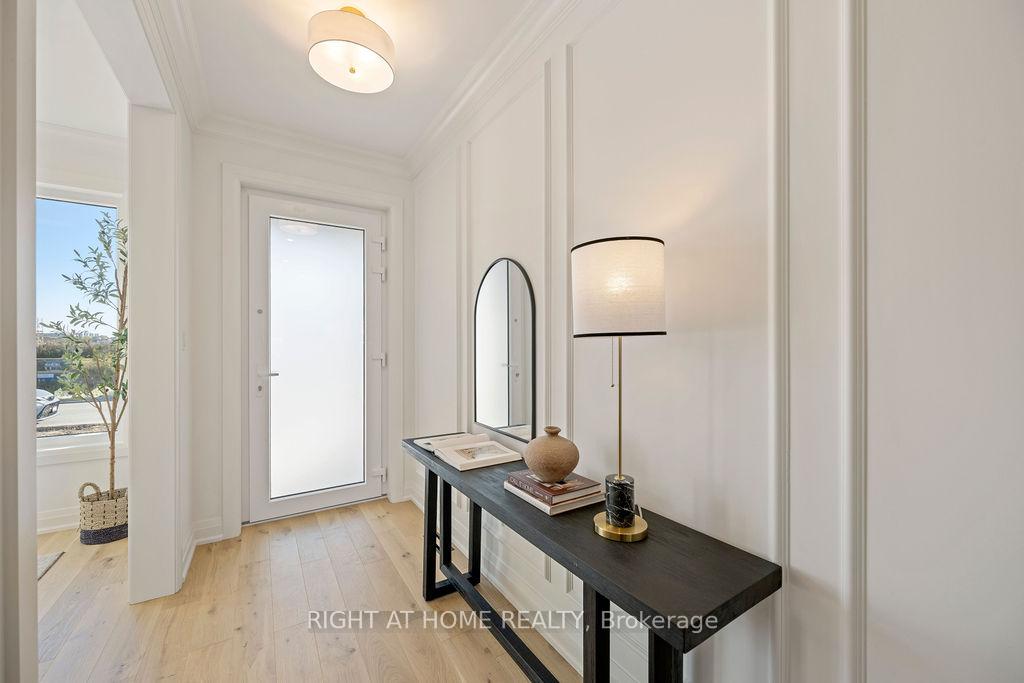 Photo 2 of 3149 Walsh Drive, London, South V — HOMEH