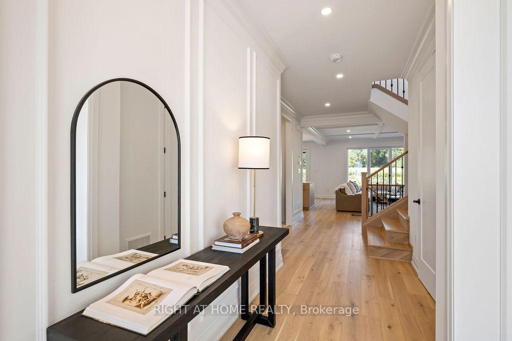 Photo 4 of 3149 Walsh Drive, London, South V — HOMEH