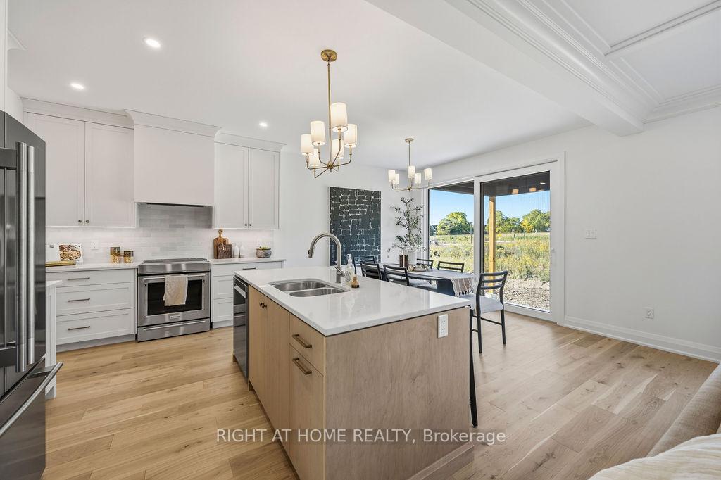 Photo 10 of 3149 Walsh Drive, London, South V — HOMEH