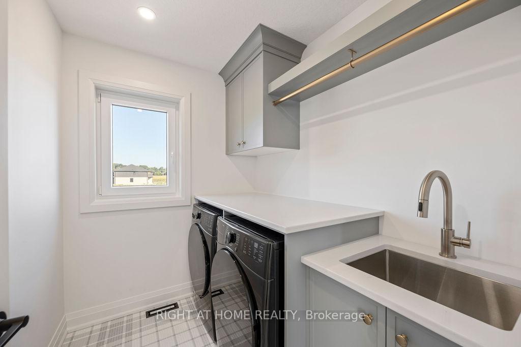 Photo 32 of 3149 Walsh Drive, London, South V — HOMEH
