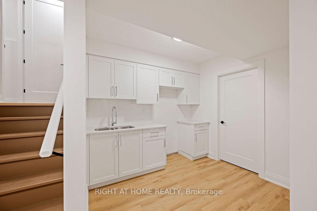 Photo 39 of 3149 Walsh Drive, London, South V — HOMEH