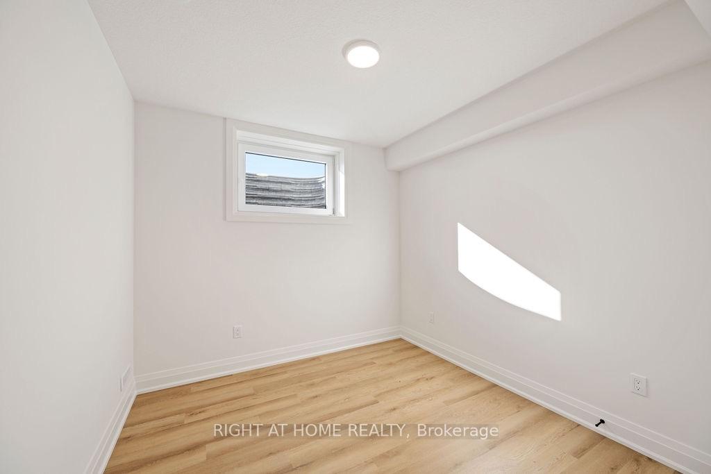 Photo 43 of 3149 Walsh Drive, London, South V — HOMEH