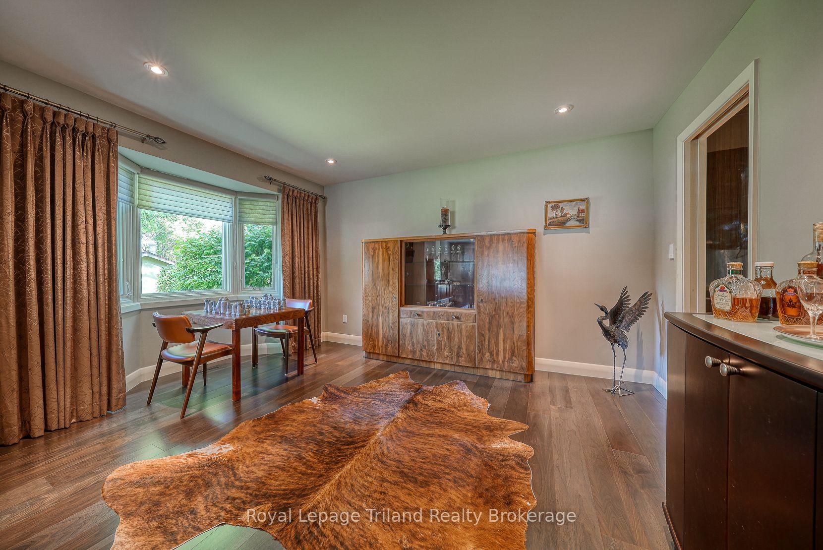 Photo 7 of 28 Segal Drive, Tillsonburg — HOMEH