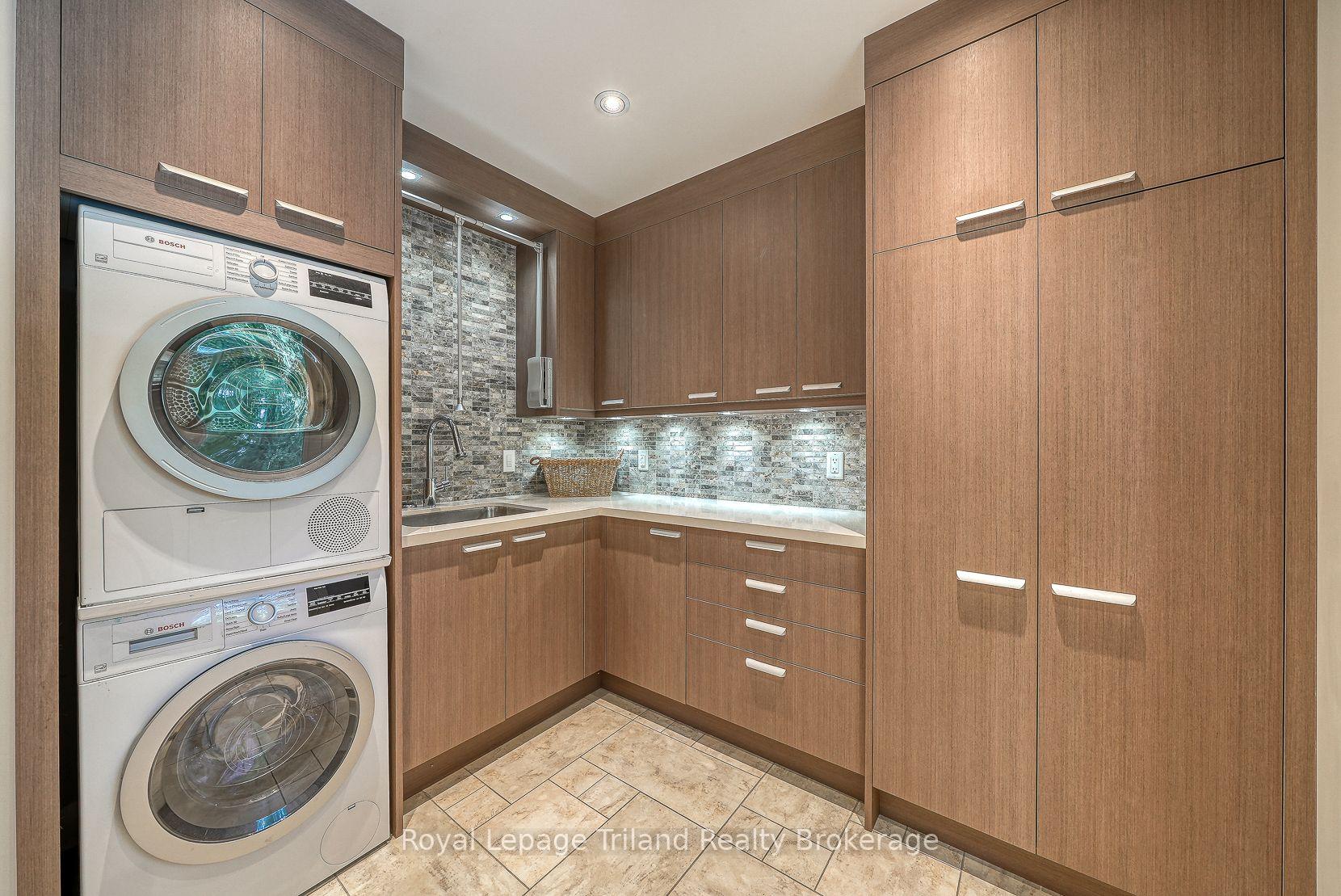 Photo 19 of 28 Segal Drive, Tillsonburg — HOMEH
