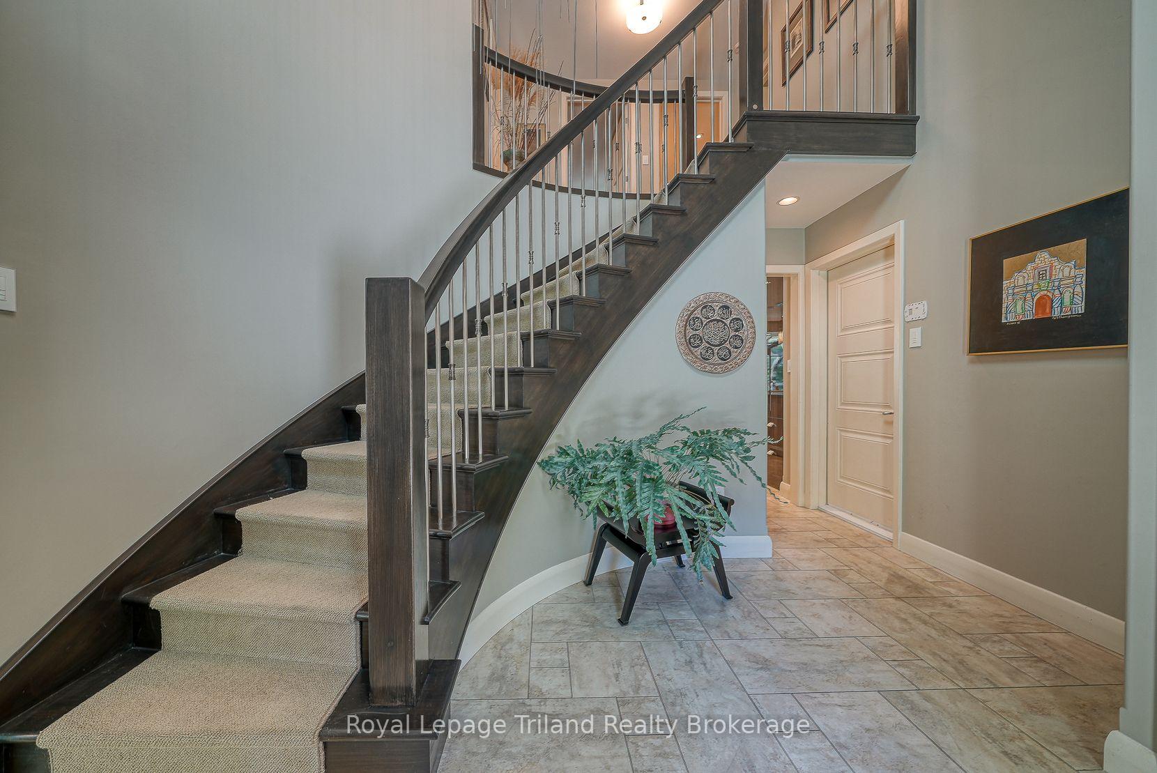 Photo 21 of 28 Segal Drive, Tillsonburg — HOMEH