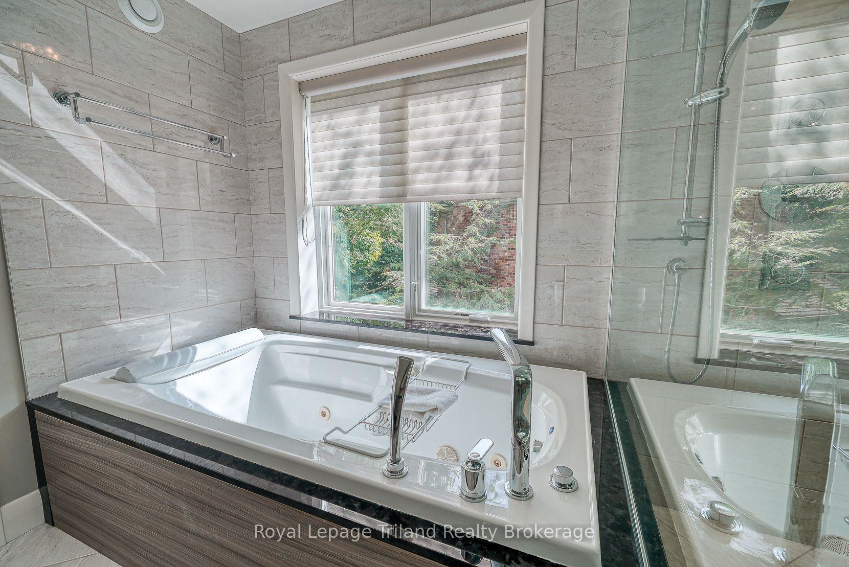 Photo 26 of 28 Segal Drive, Tillsonburg — HOMEH