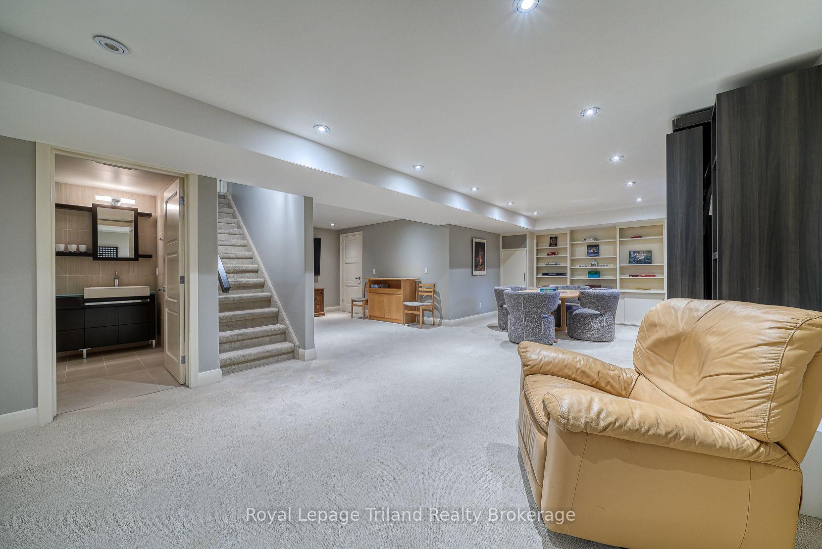 Photo 34 of 28 Segal Drive, Tillsonburg — HOMEH
