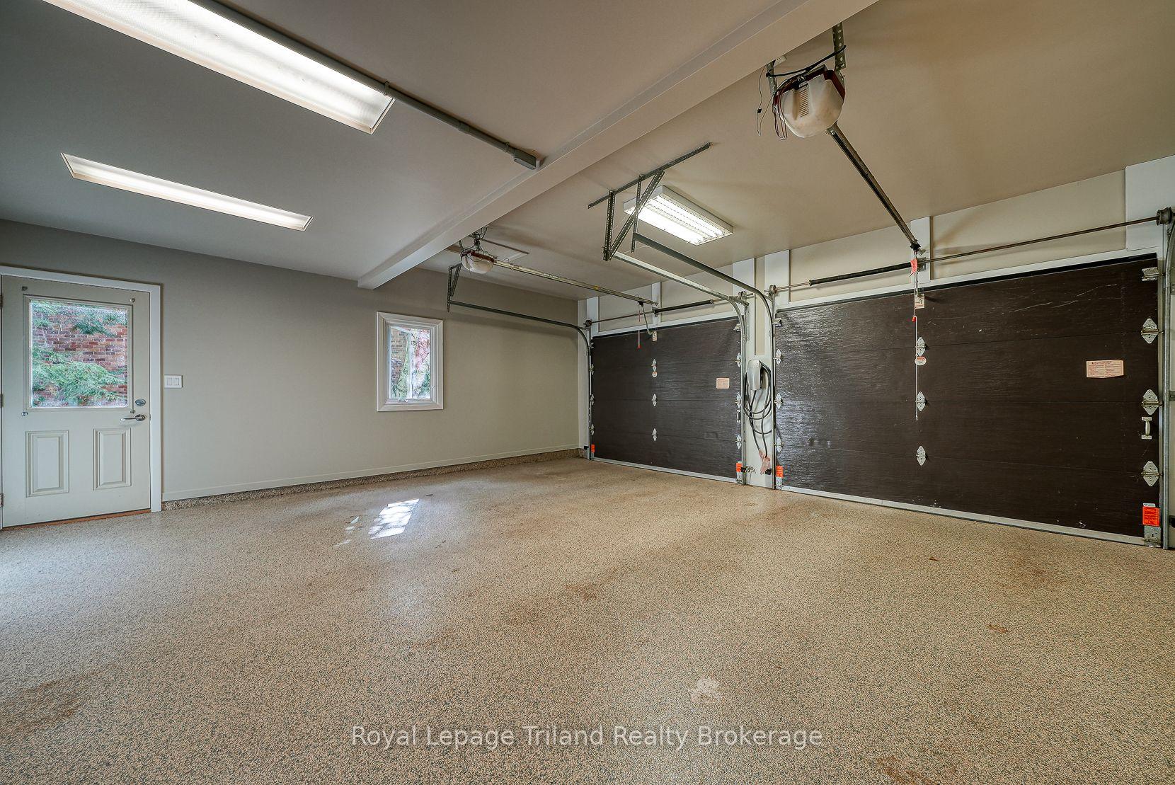 Photo 40 of 28 Segal Drive, Tillsonburg — HOMEH