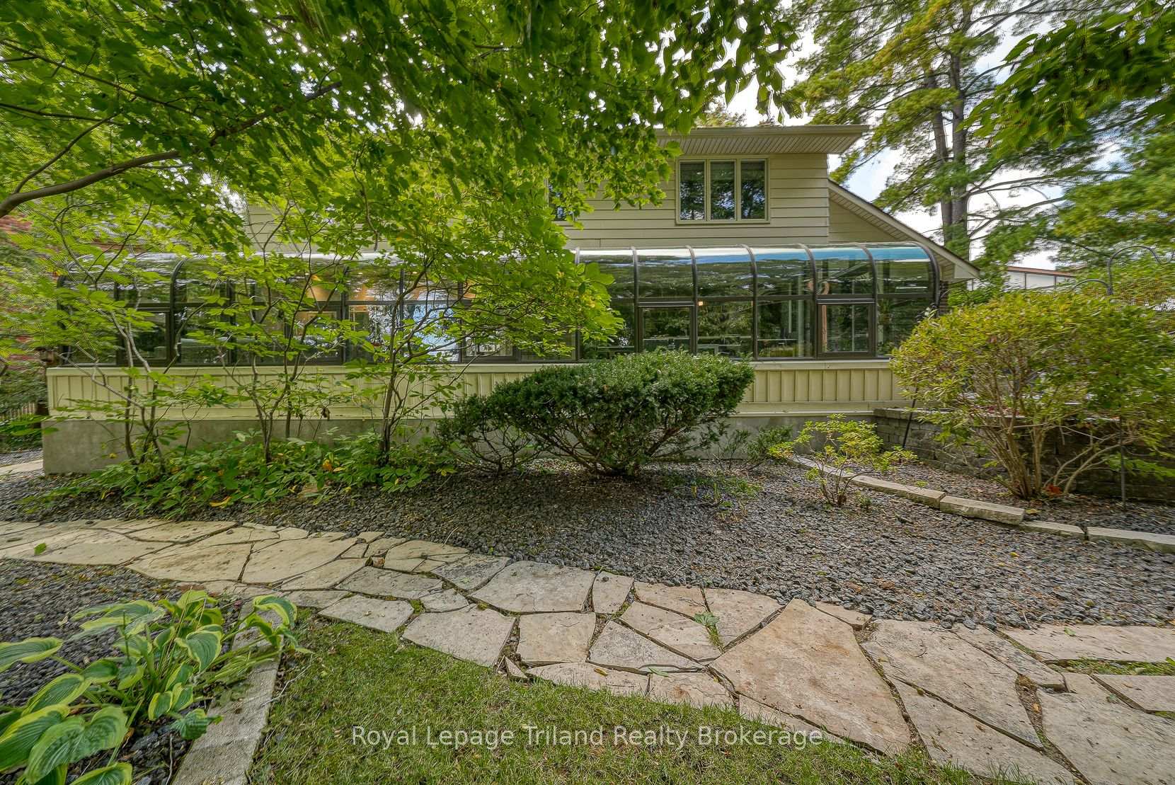 Photo 48 of 28 Segal Drive, Tillsonburg — HOMEH