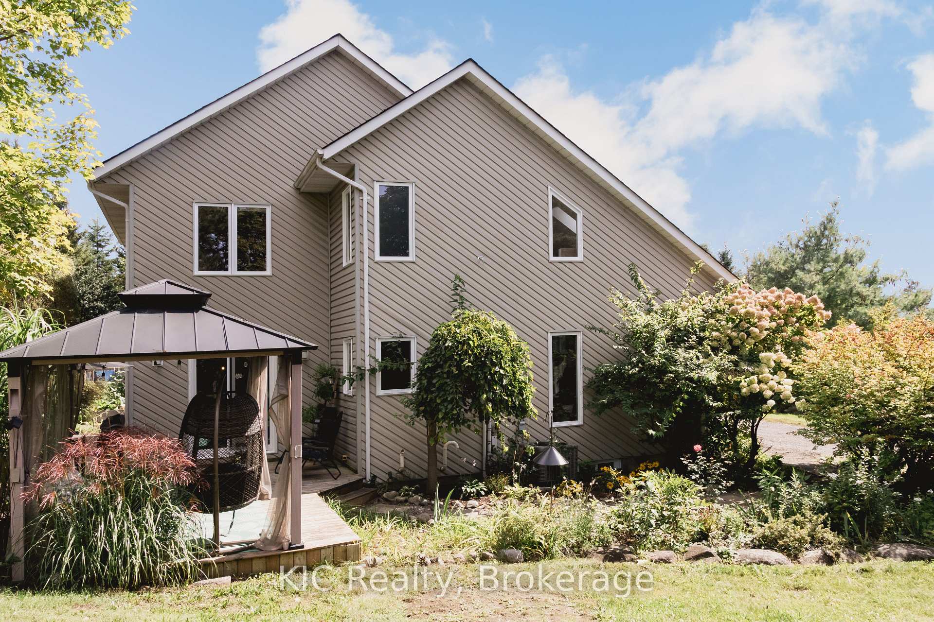 Photo 3 of 14 Gordon Street, Hamilton Township, Baltimore — HOMEH
