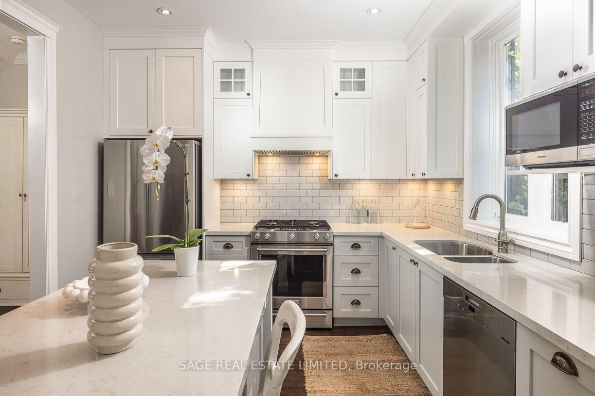 Photo 14 of 41 Chicora Avenue, Toronto, The Annex — HOMEH