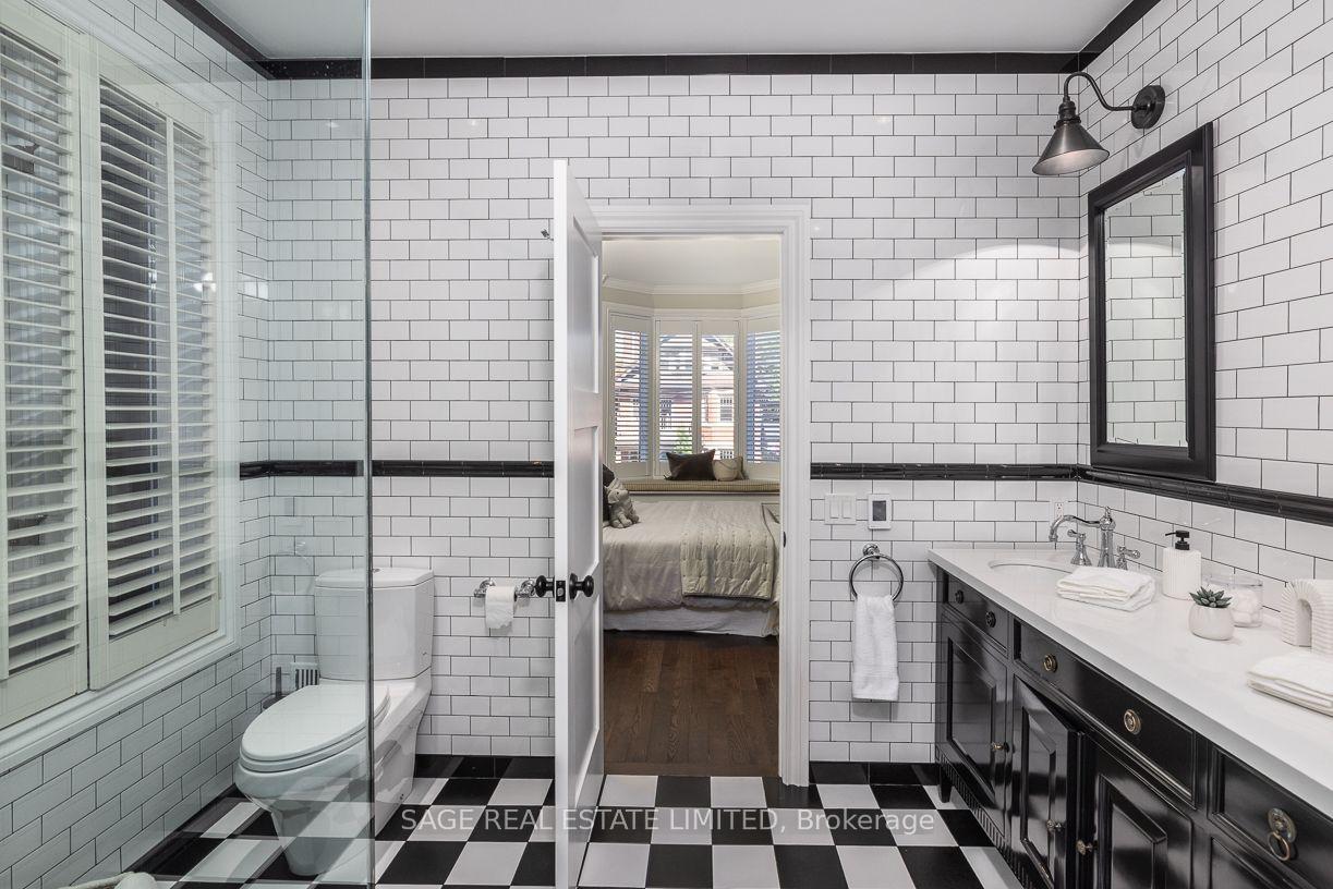Photo 20 of 41 Chicora Avenue, Toronto, The Annex — HOMEH