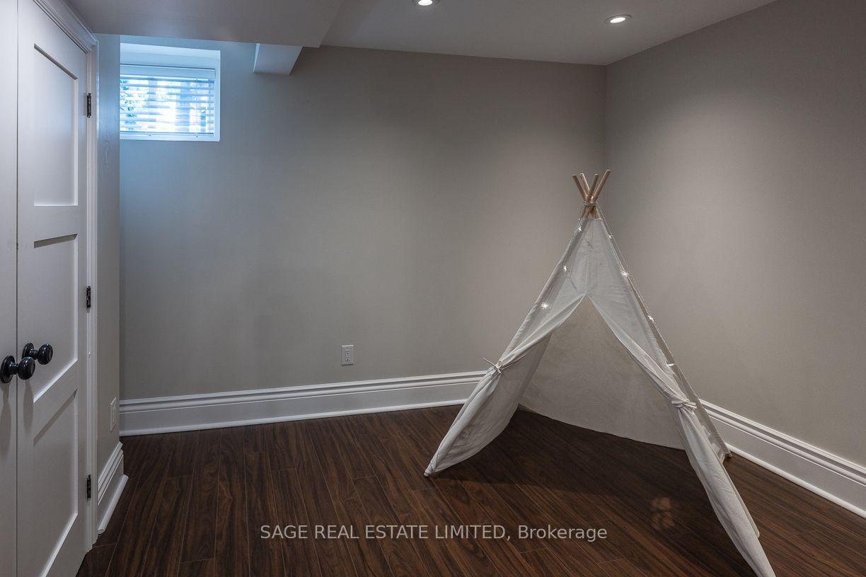 Photo 35 of 41 Chicora Avenue, Toronto, The Annex — HOMEH