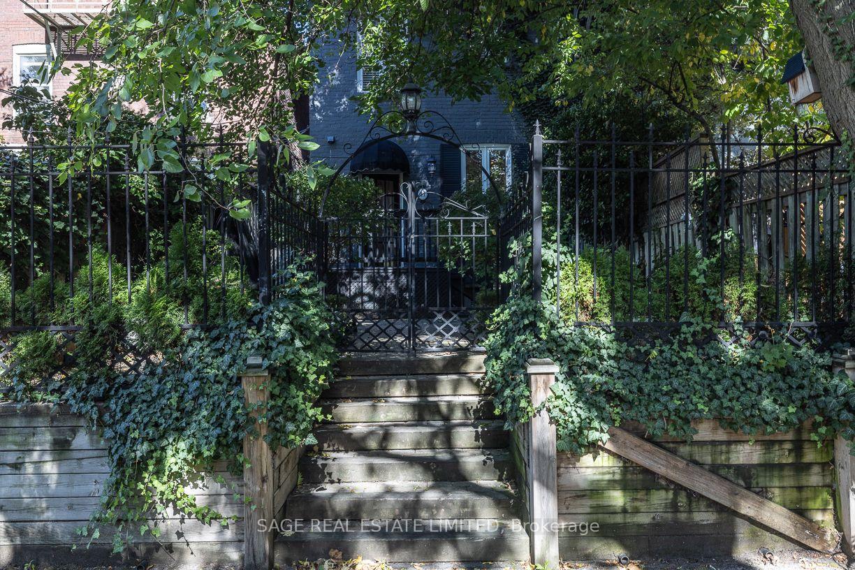 Photo 41 of 41 Chicora Avenue, Toronto, The Annex — HOMEH