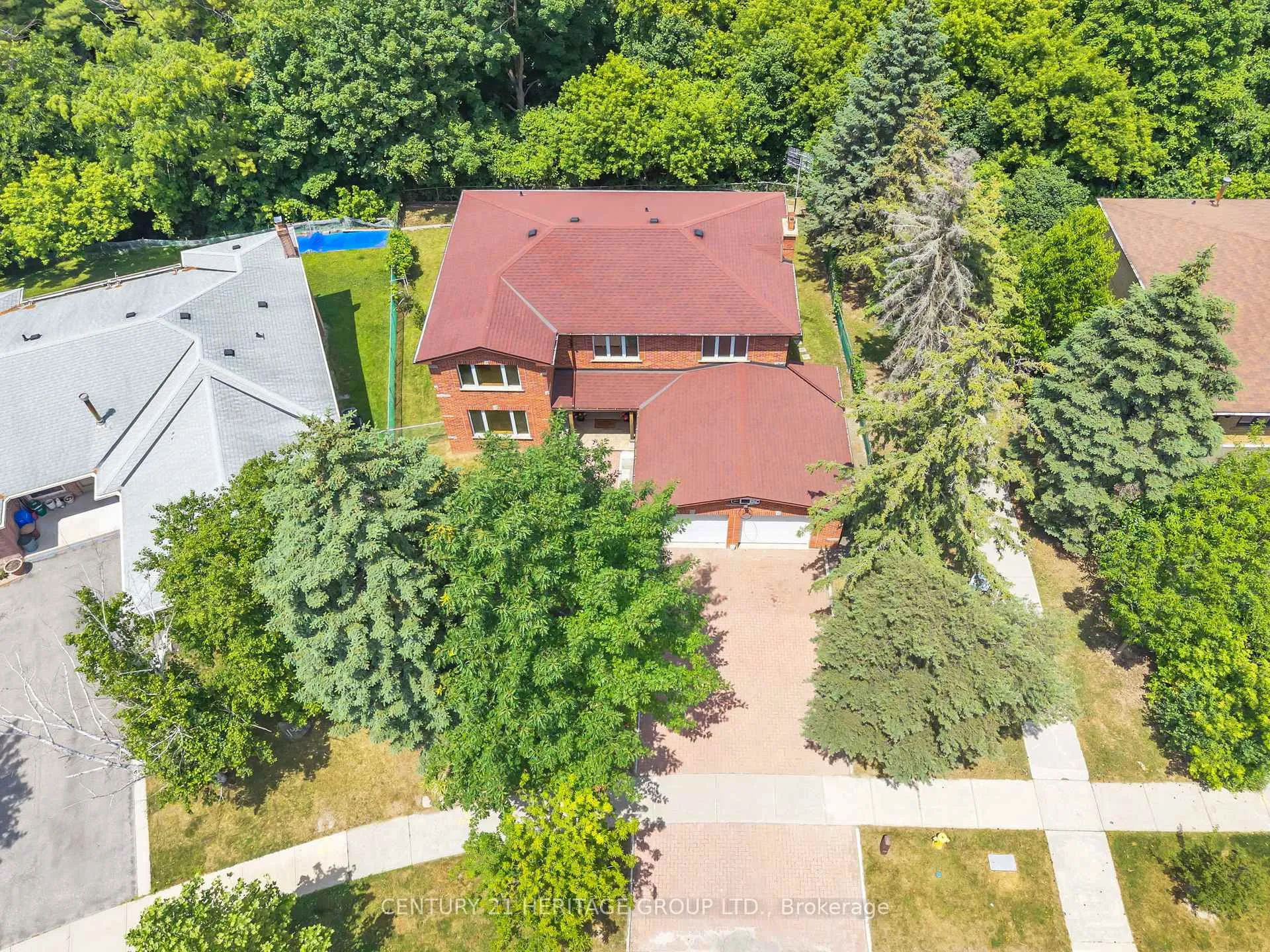 Photo 6 of 144 Riverview Avenue, Vaughan, East Woodbridge — HOMEH