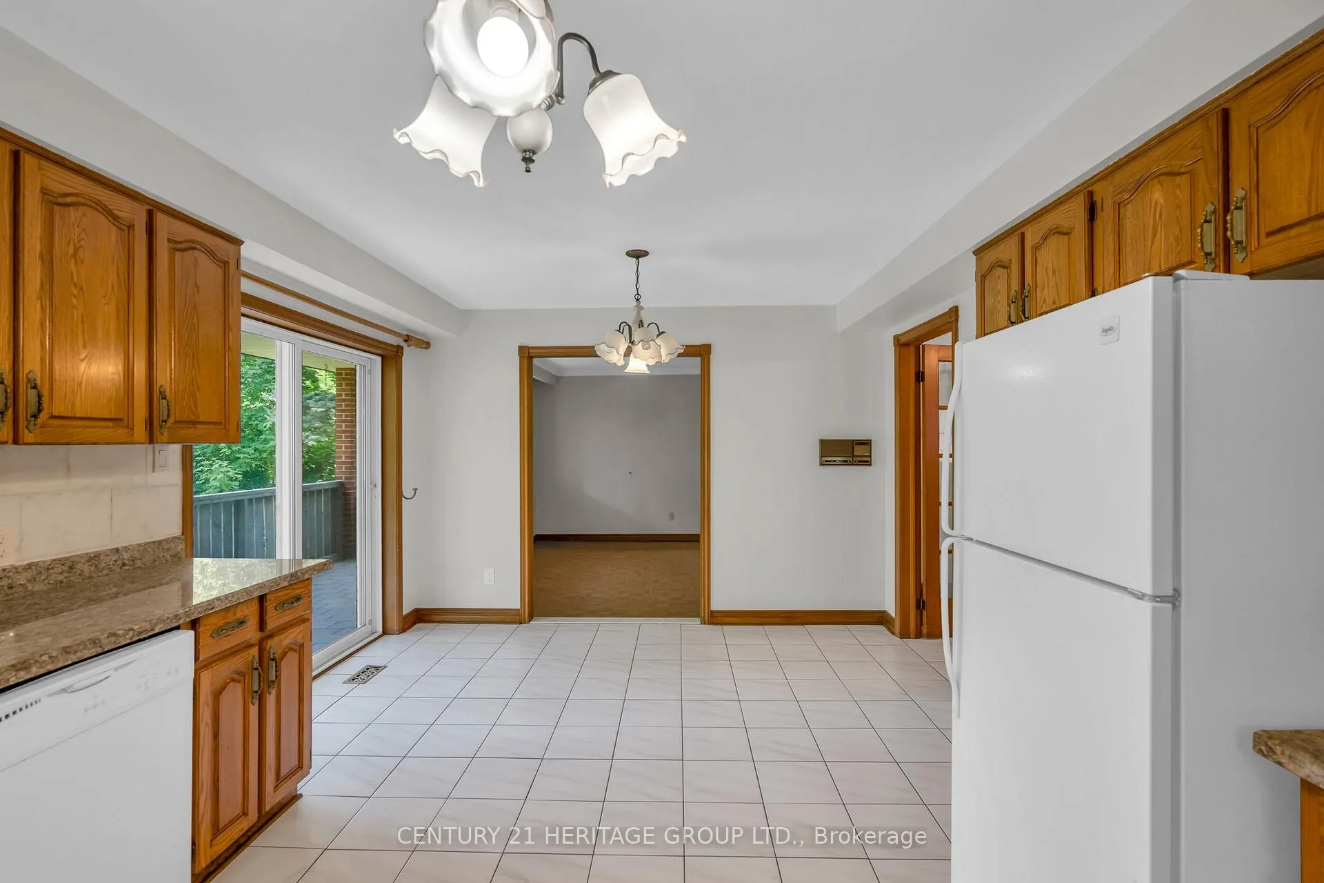 Photo 15 of 144 Riverview Avenue, Vaughan, East Woodbridge — HOMEH