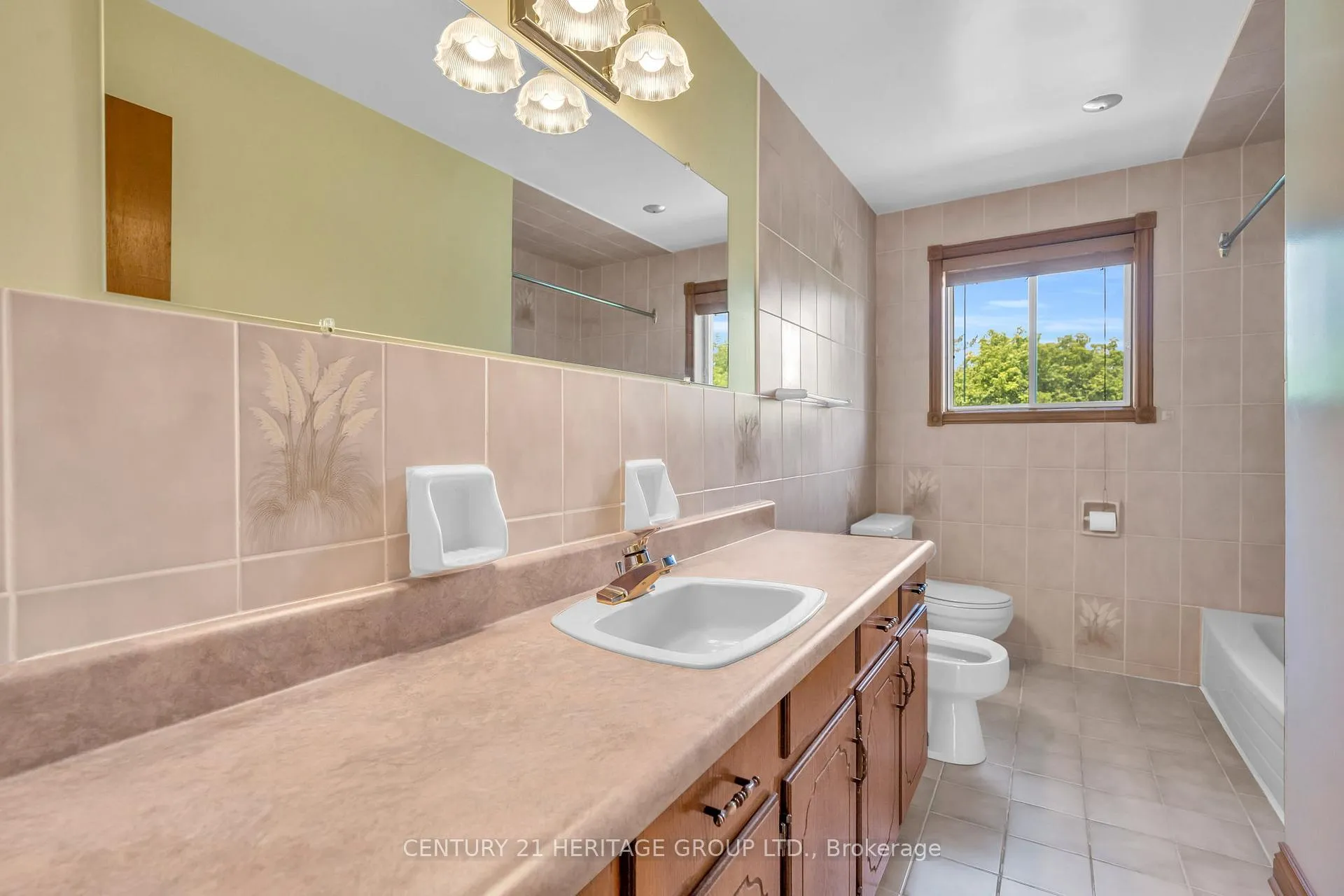 Photo 31 of 144 Riverview Avenue, Vaughan, East Woodbridge — HOMEH