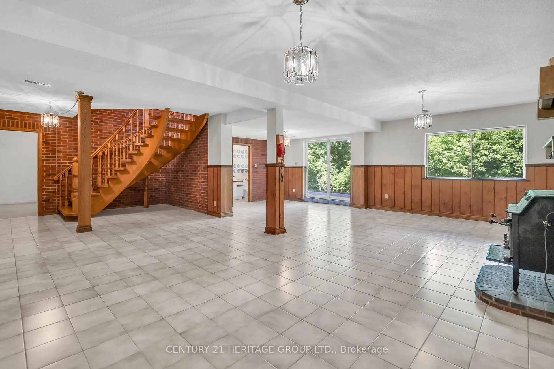 Photo 32 of 144 Riverview Avenue, Vaughan, East Woodbridge — HOMEH