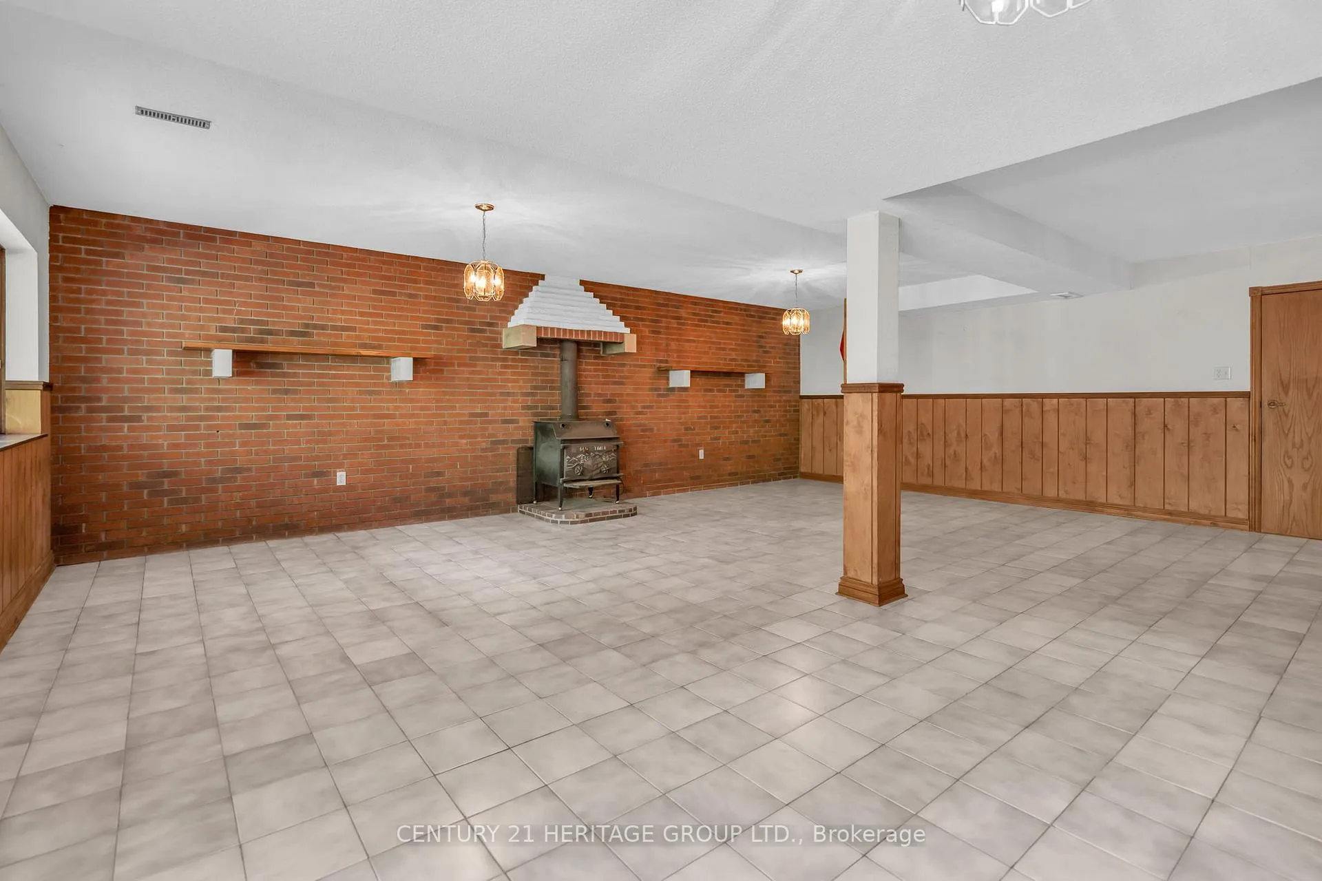 Photo 35 of 144 Riverview Avenue, Vaughan, East Woodbridge — HOMEH