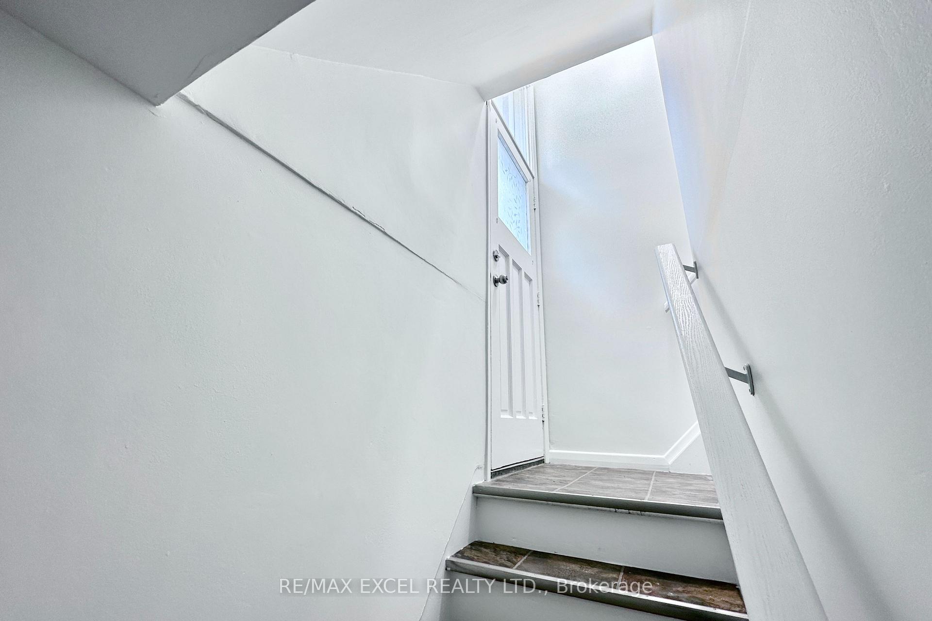 Photo 5 of Unit Bsmt, 46 Gentry Crescent, Richmond Hill, Crosby — HOMEH