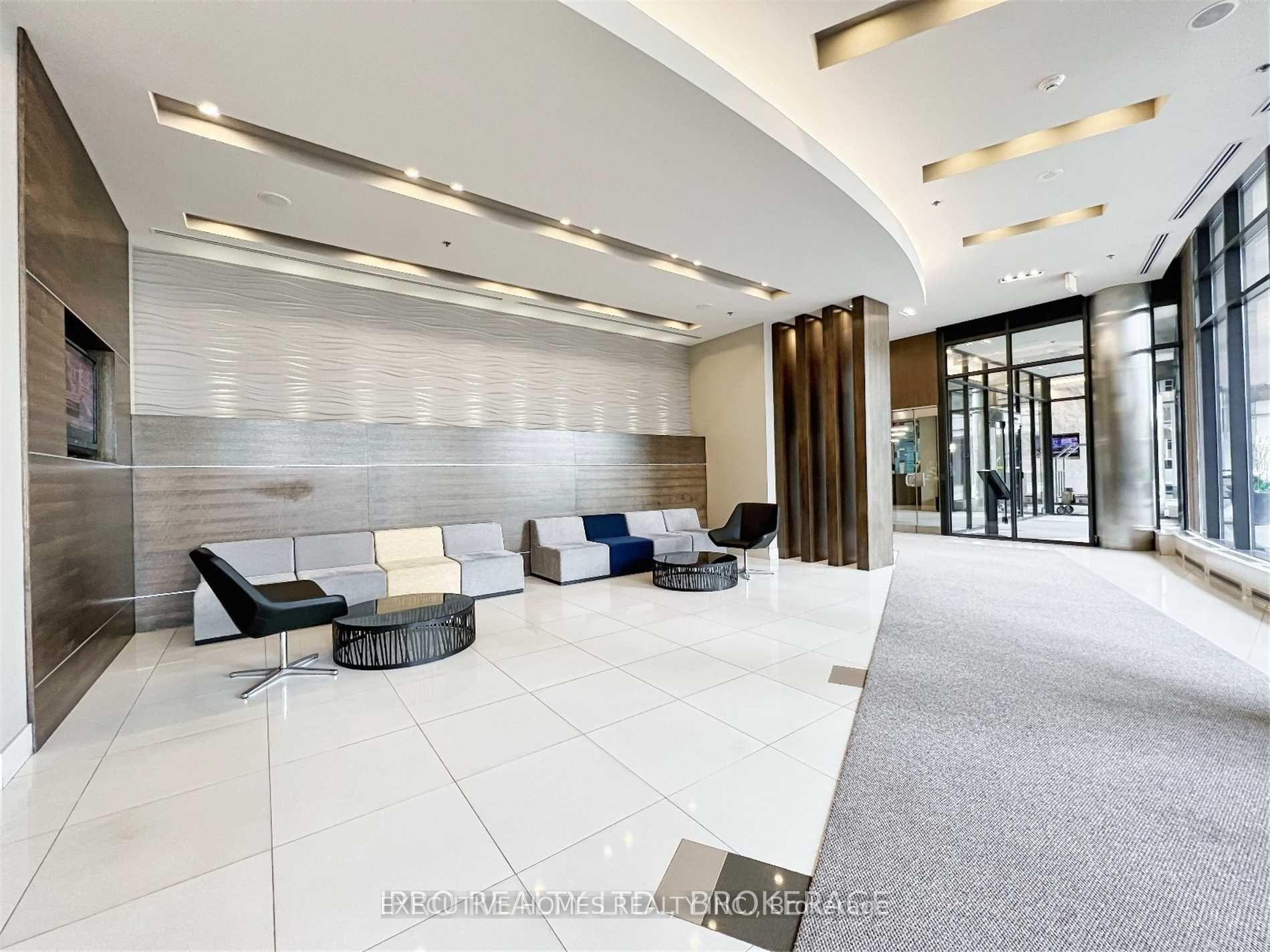 Photo 2 of Unit 405, 18 Harbour Street, Toronto, Waterfront Communities — HOMEH