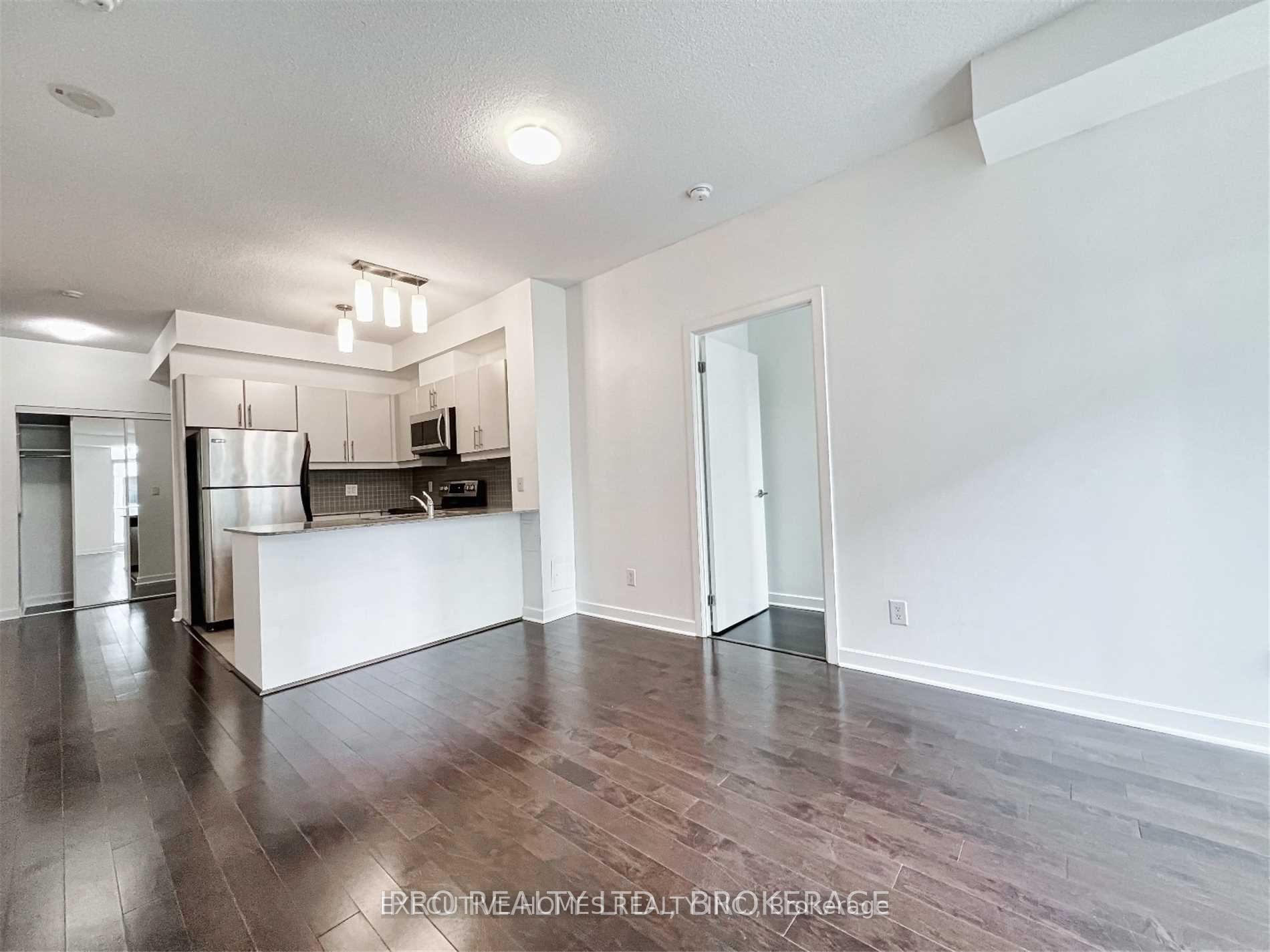 Photo 14 of Unit 405, 18 Harbour Street, Toronto, Waterfront Communities — HOMEH